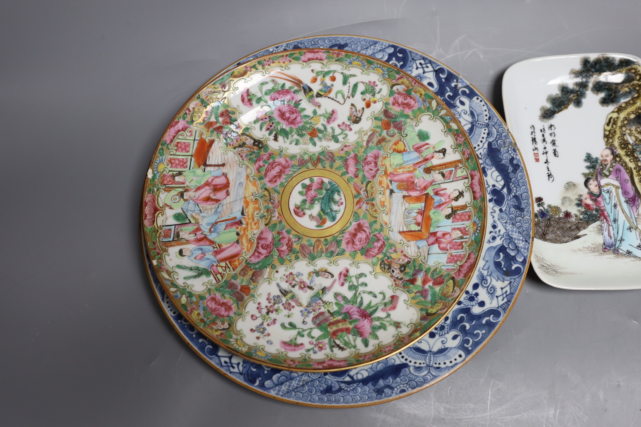 Four 18th / 19th century Chinese plates, and a later dish, largest plate 29cms diameter